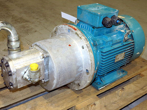 High pressure pumps / Højtryk hydraulik pumper